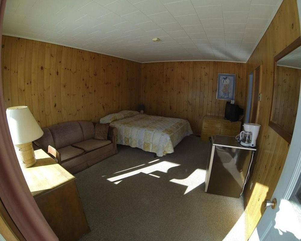 Motel Le Fleuron Saint-Donat-de-Montcalm Exterior photo