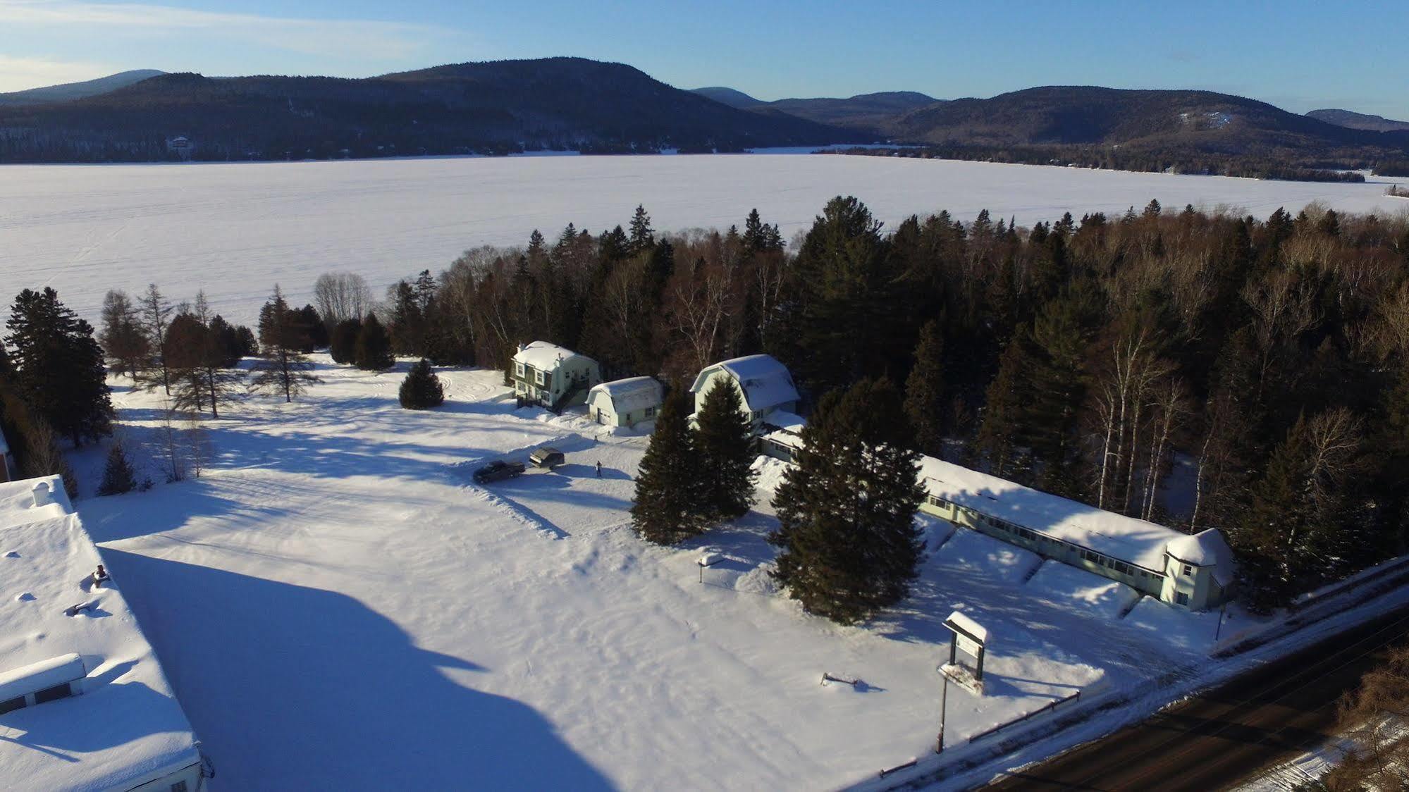 Motel Le Fleuron Saint-Donat-de-Montcalm Exterior photo